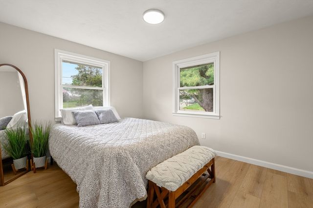 67 Roslyn Rd, Brockton, MA 02302