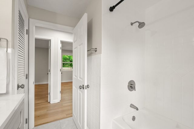 67 Roslyn Rd, Brockton, MA 02302