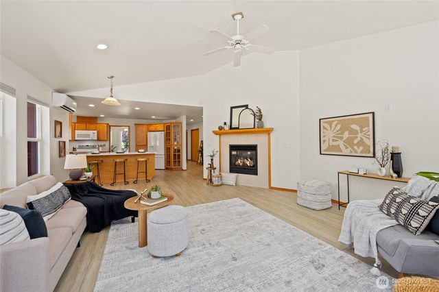 1618 E Highland Avenue, Mount Vernon, WA 98273