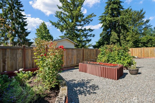 1618 E Highland Avenue, Mount Vernon, WA 98273