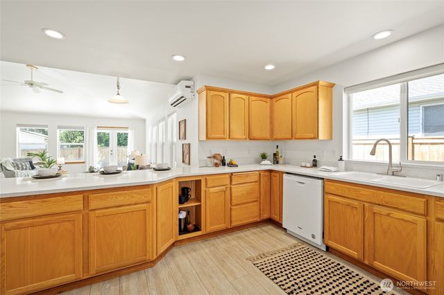 1618 E Highland Avenue, Mount Vernon, WA 98273