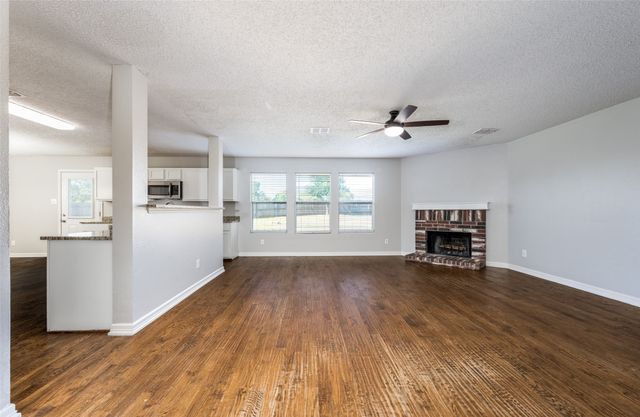 8901 Harvest Moon Trail, Denton, TX 76210