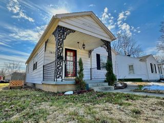 1615 Ravenswood Drive, Evansville, IN 47714