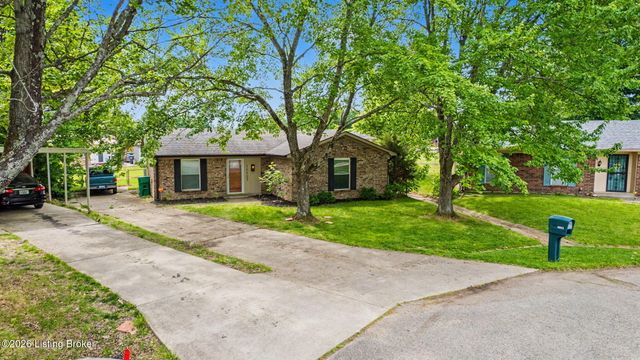 10803 Corbin Ct, Louisville, KY 40229