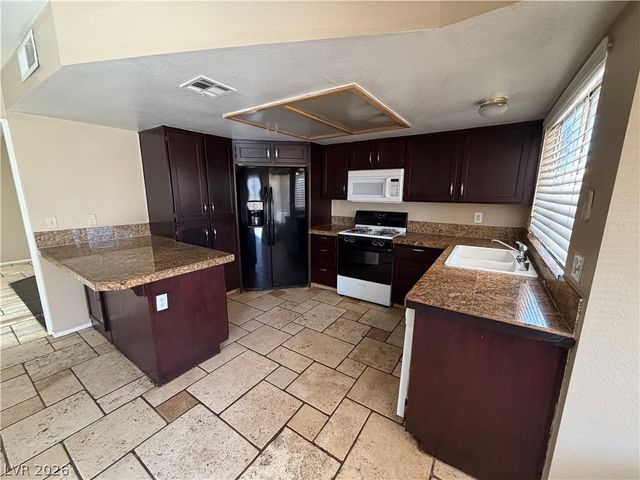 852 Celebration Drive, Las Vegas, NV 89123
