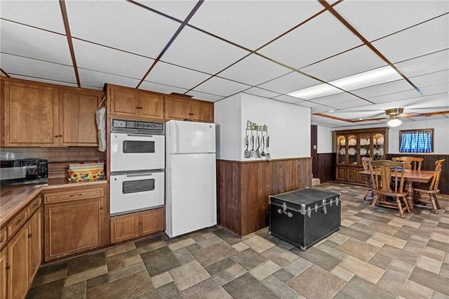 29870 Lookout Road, Paola, KS 66071