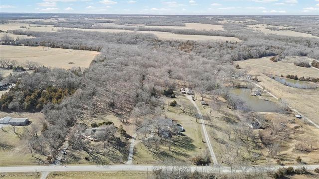 29870 Lookout Road, Paola, KS 66071