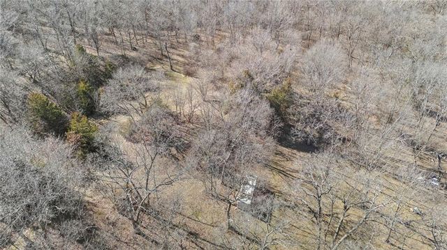 29870 Lookout Road, Paola, KS 66071
