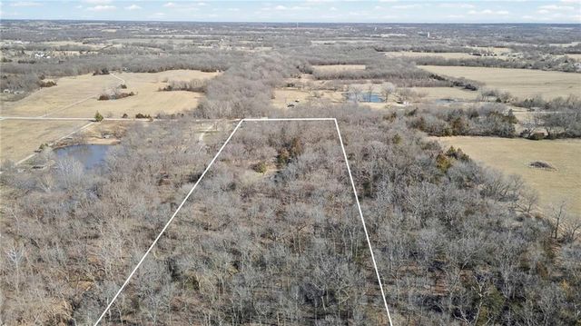 29870 Lookout Road, Paola, KS 66071