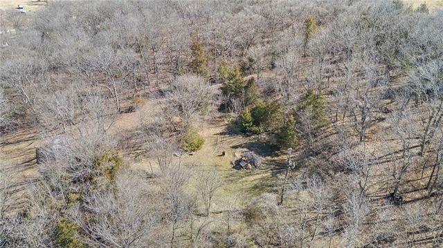 29870 Lookout Road, Paola, KS 66071