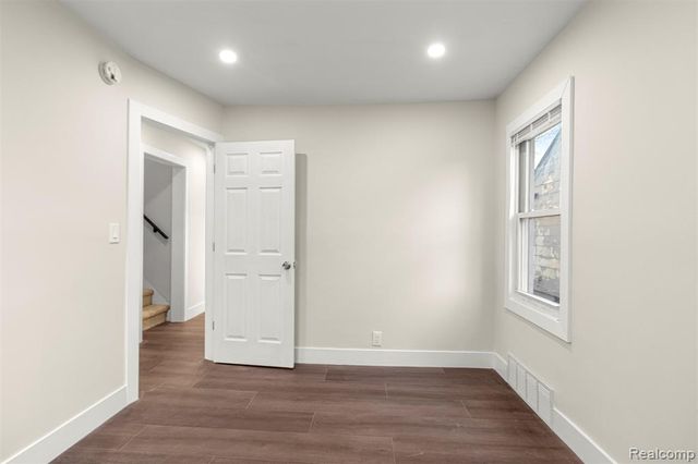 8900 Asbury Park, Detroit, MI 48228