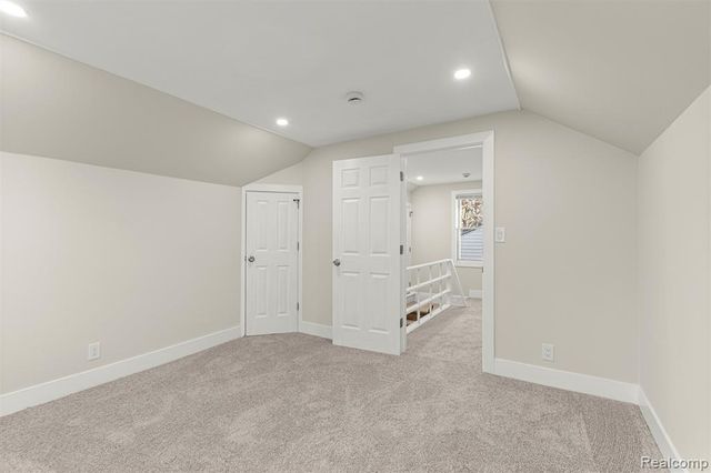 8900 Asbury Park, Detroit, MI 48228