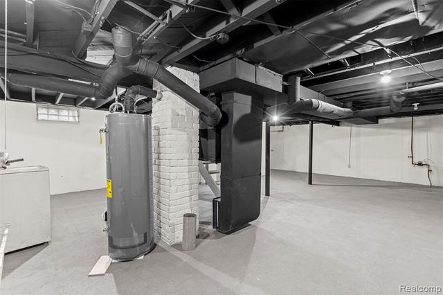 8900 Asbury Park, Detroit, MI 48228