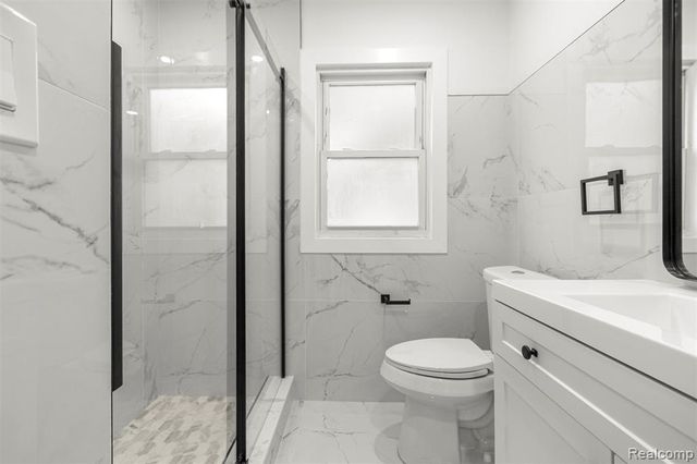 8900 Asbury Park, Detroit, MI 48228