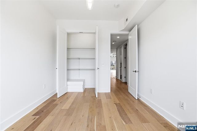 194 Cambridge 2, Jersey City, NJ 07307