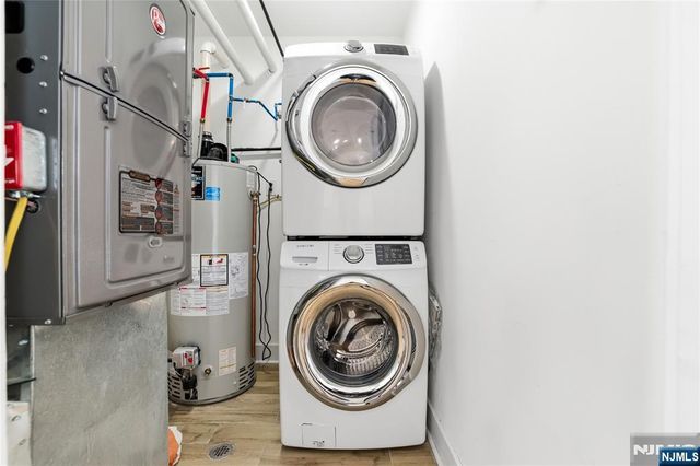 194 Cambridge 2, Jersey City, NJ 07307