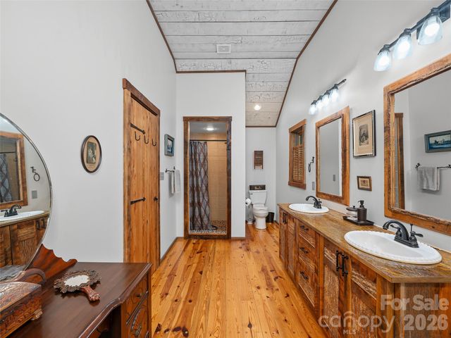 503 White Pine Lane, Bakersville, NC 28705
