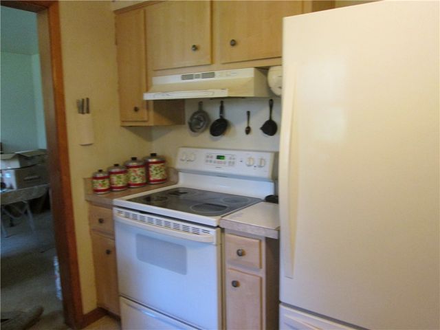 111 Linden St, Chippewa Twp, PA 15010