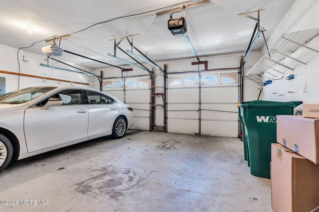 27 Greenfields Drive, Lakewood, NJ 08701