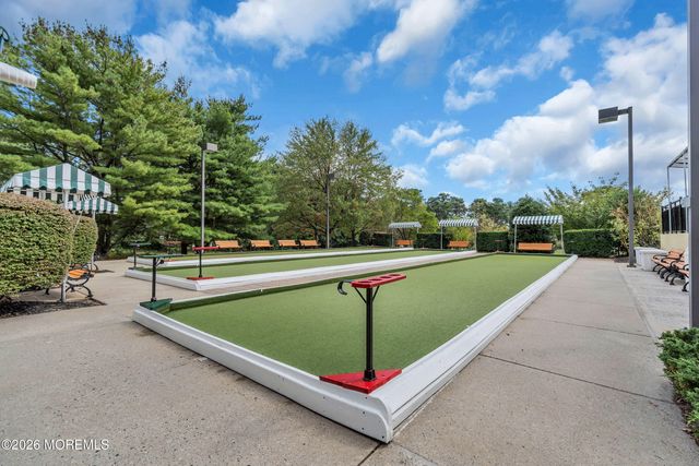 27 Greenfields Drive, Lakewood, NJ 08701