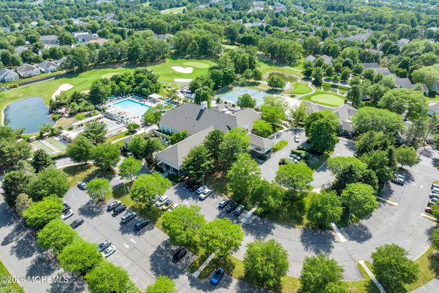 27 Greenfields Drive, Lakewood, NJ 08701