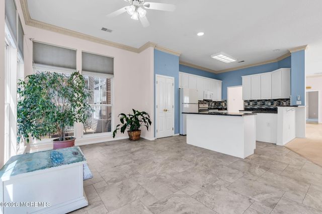 27 Greenfields Drive, Lakewood, NJ 08701