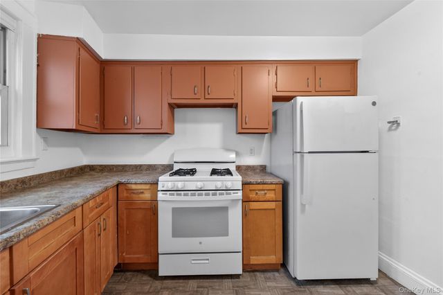 2092 Grand Avenue 2, Baldwin, NY 11510