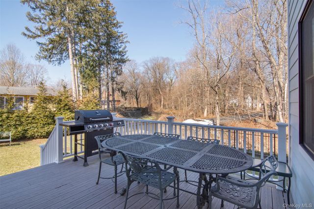 1606 Ellis Place, Mamaroneck, NY 10543