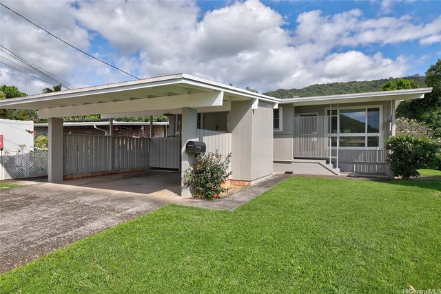 3175 Poelua Place, Honolulu, HI 96822