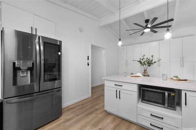 3175 Poelua Place, Honolulu, HI 96822