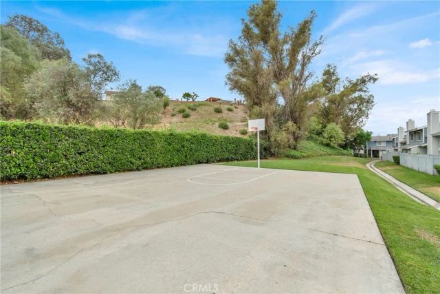 1704 Bridgeport, West Covina, CA 91791