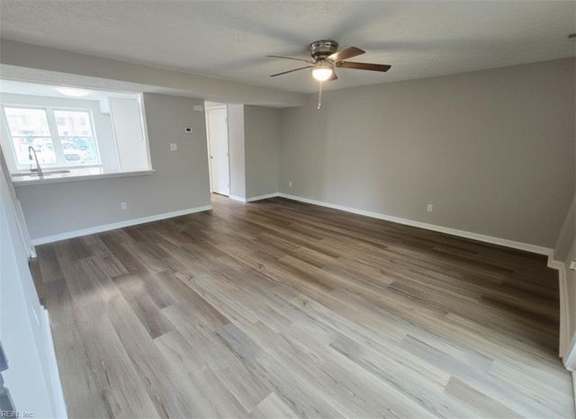 390 Jury Ln Unit A, Newport News, VA 23608