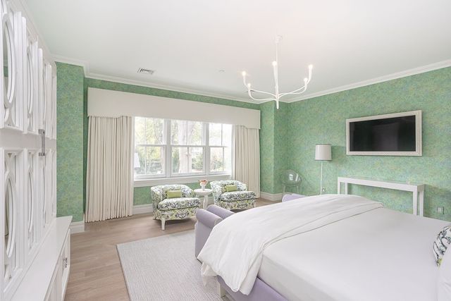 78 Rhode Island Avenue 6, Newport, RI 02840