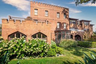 78 Rhode Island Avenue 6, Newport, RI 02840