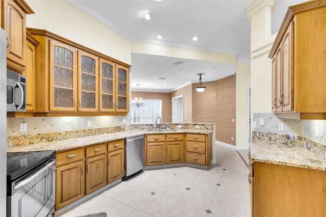9908 SE 67TH AVENUE ROAD, Belleview, FL 34420