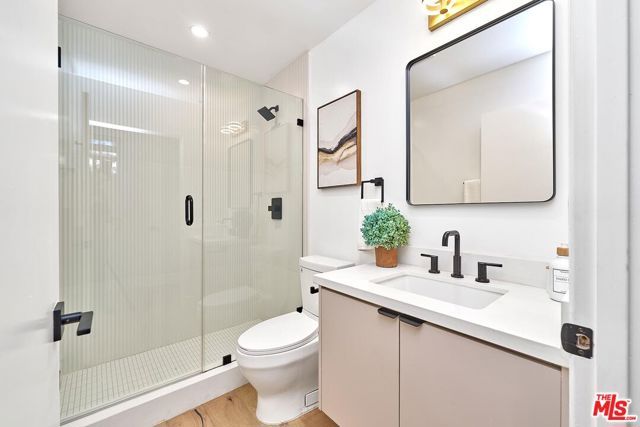 6050 E Burwood, Los Angeles, CA 90042