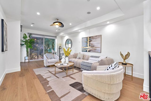 6050 E Burwood, Los Angeles, CA 90042