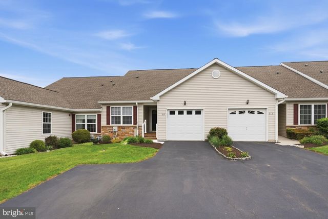 317 JEFFERSON CT, Royersford, PA 19468