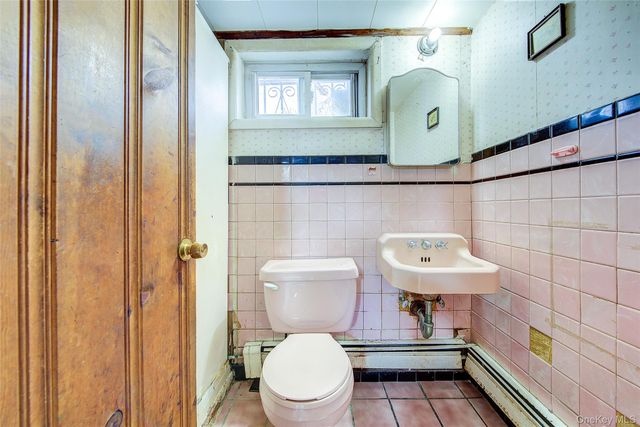 220-04 103rd Avenue, Cambria Heights, NY 11429