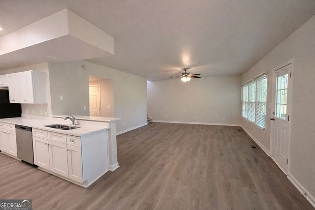 601 Mountain Harbor, Stone Mountain, GA 30087