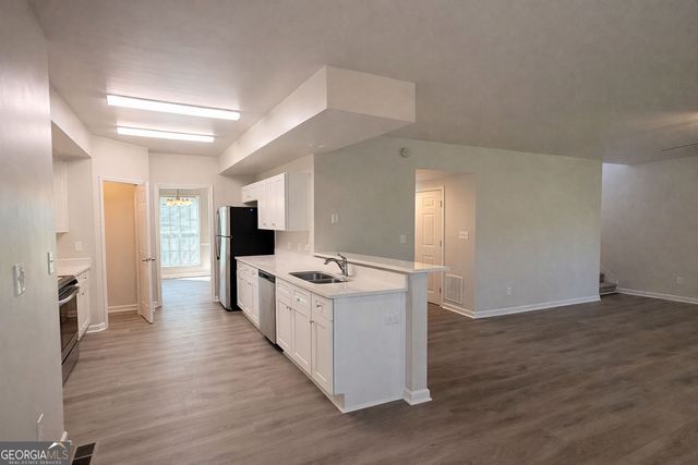 601 Mountain Harbor, Stone Mountain, GA 30087