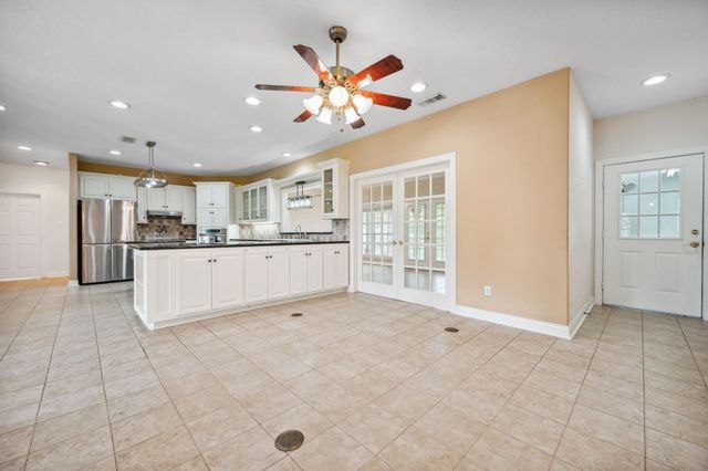 360 Fm 1011 Road, Liberty, TX 77575