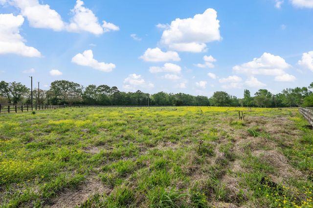 360 Fm 1011 Road, Liberty, TX 77575