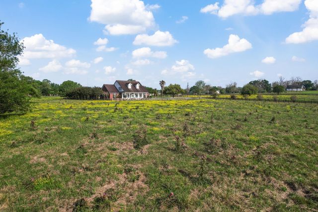 360 Fm 1011 Road, Liberty, TX 77575