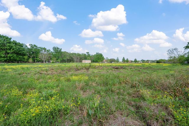 360 Fm 1011 Road, Liberty, TX 77575