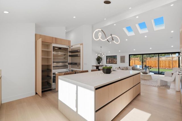 1389 Chelsea Drive, Los Altos, CA 94024