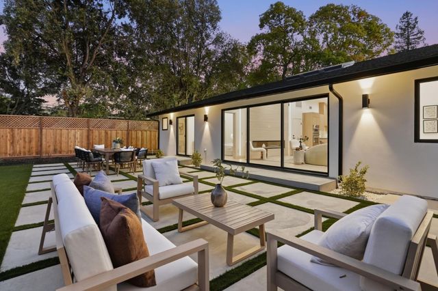 1389 Chelsea Drive, Los Altos, CA 94024