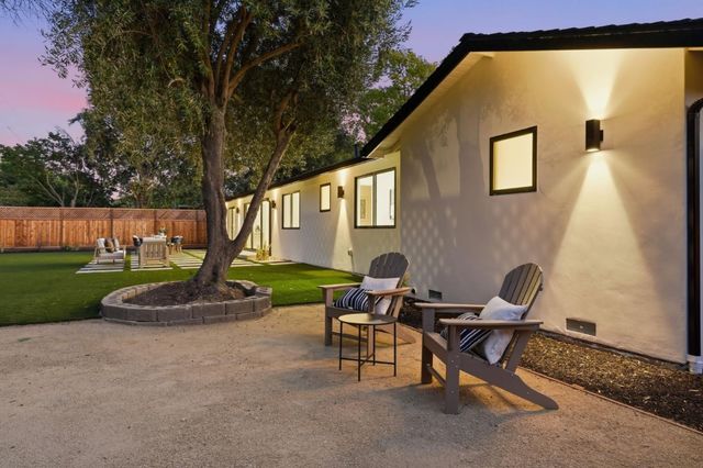 1389 Chelsea Drive, Los Altos, CA 94024