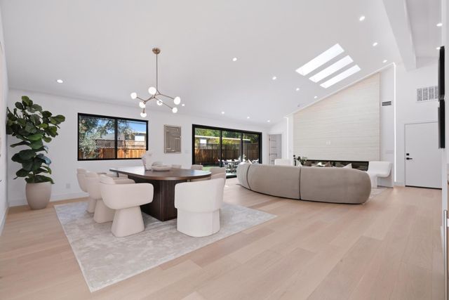 1389 Chelsea Drive, Los Altos, CA 94024