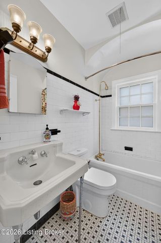 159 Weisser Ave, Louisville, KY 40206